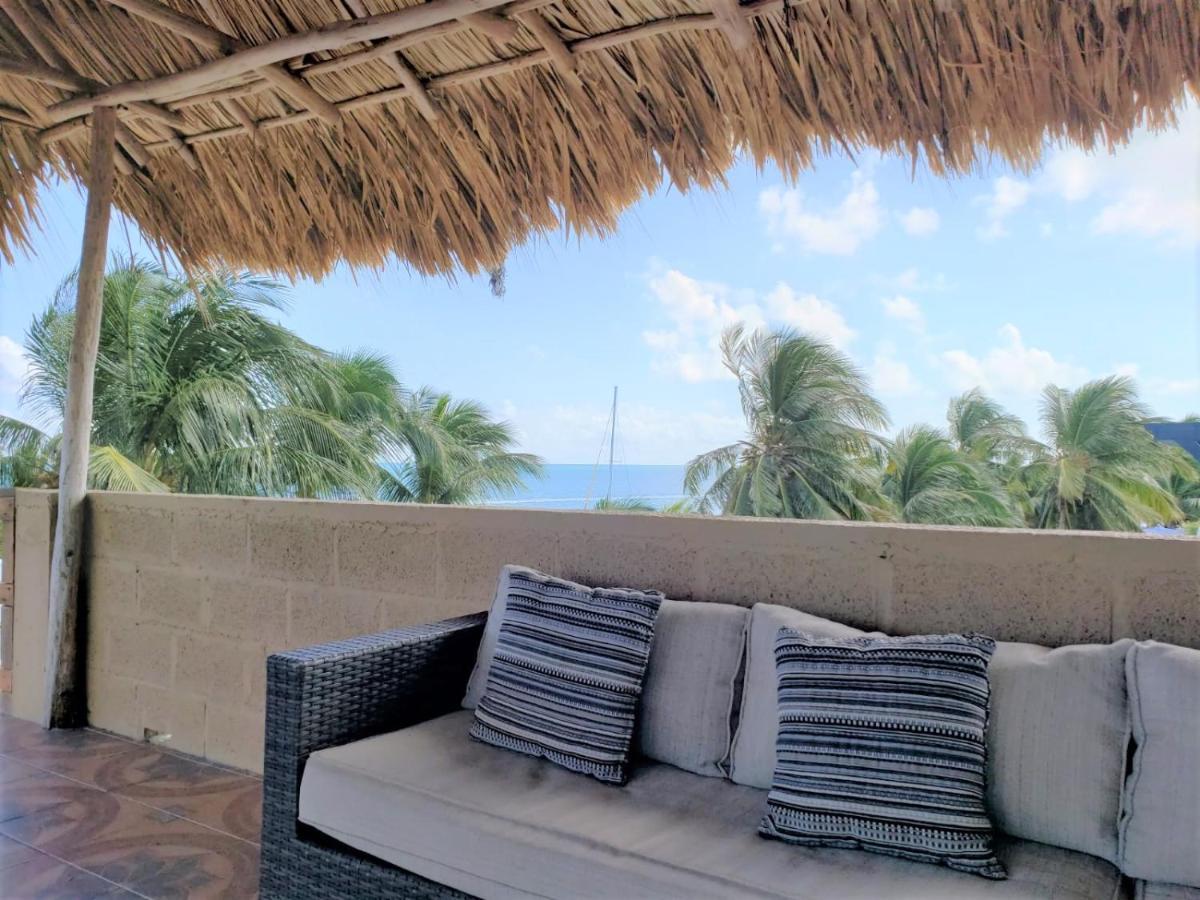 Beach Club Condos At Popeyes Caye Caulker Exterior photo
