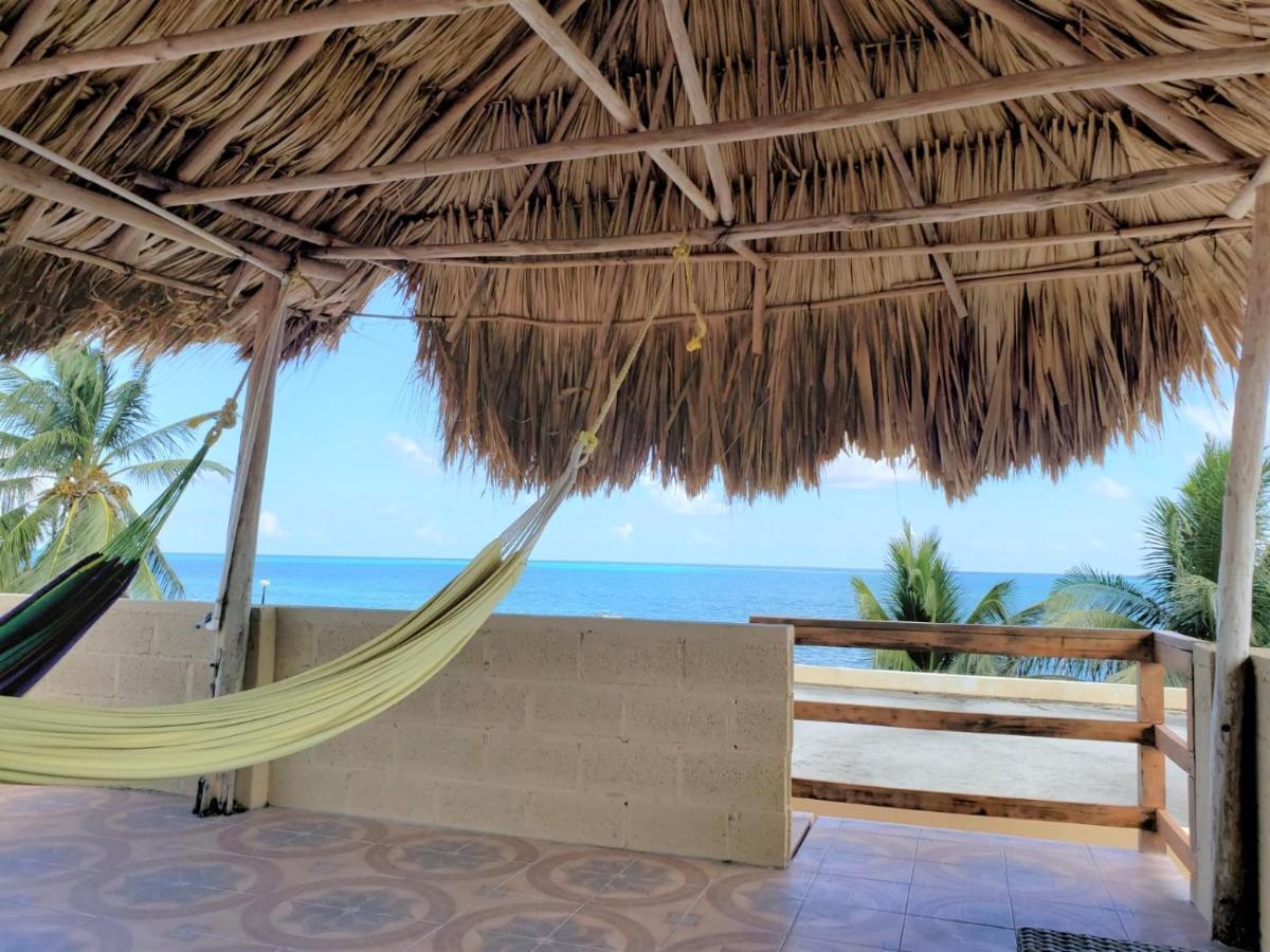 Beach Club Condos At Popeyes Caye Caulker Exterior photo